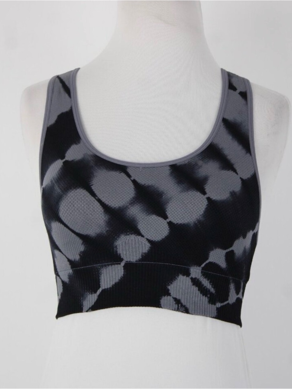 PINK Victoria's Secret Black & Gray Tie-Dye Seamless Sports Bralette